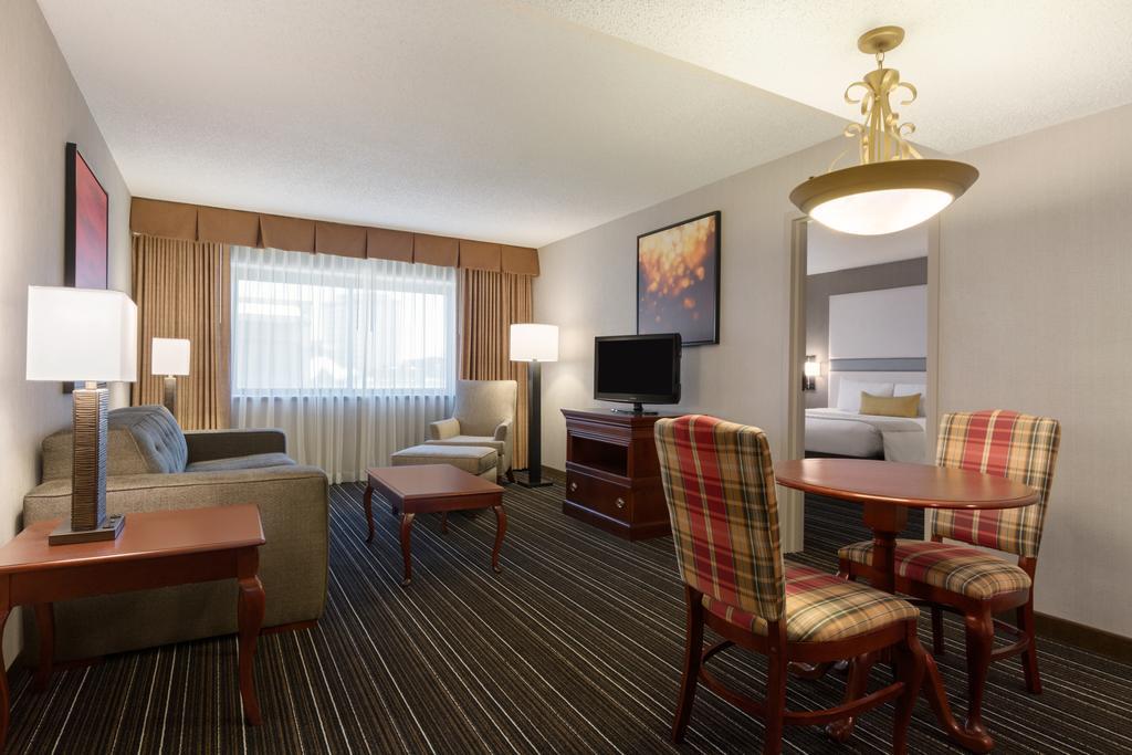 Sonesta Suites Dallas Park Central 외부 사진